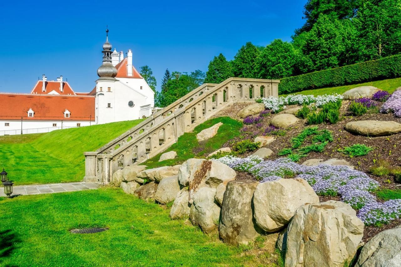 Schloss Thalheim Sankt Poelten Dış mekan fotoğraf