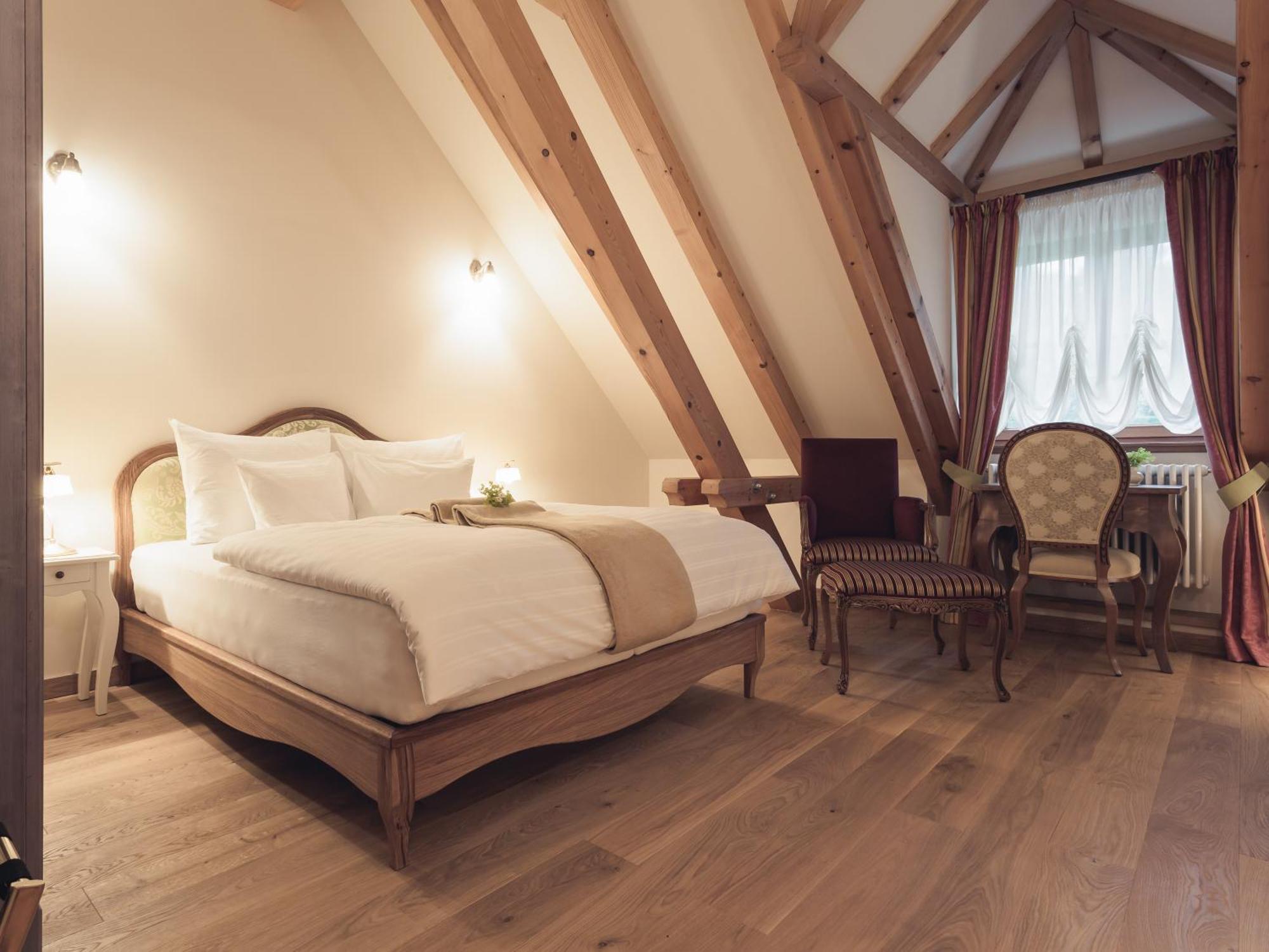 Schloss Thalheim Sankt Poelten Oda fotoğraf